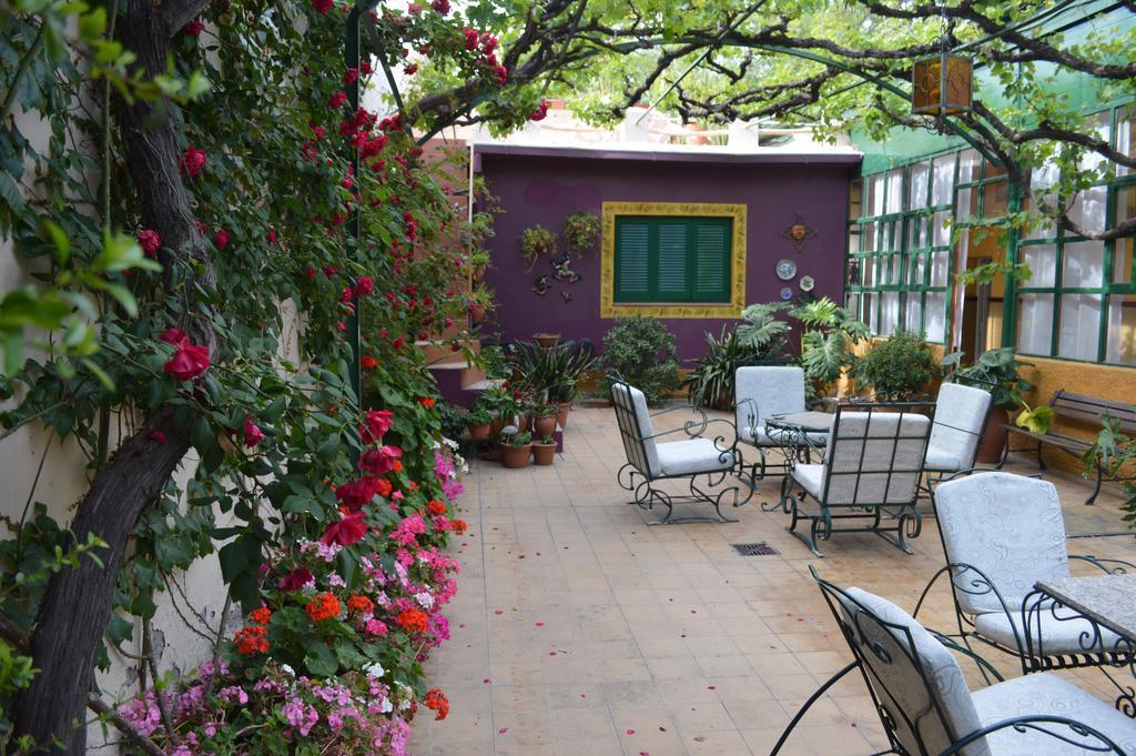 Hotel Mallorca Мендоса Екстериор снимка